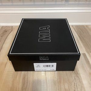 Mia Women's shoes